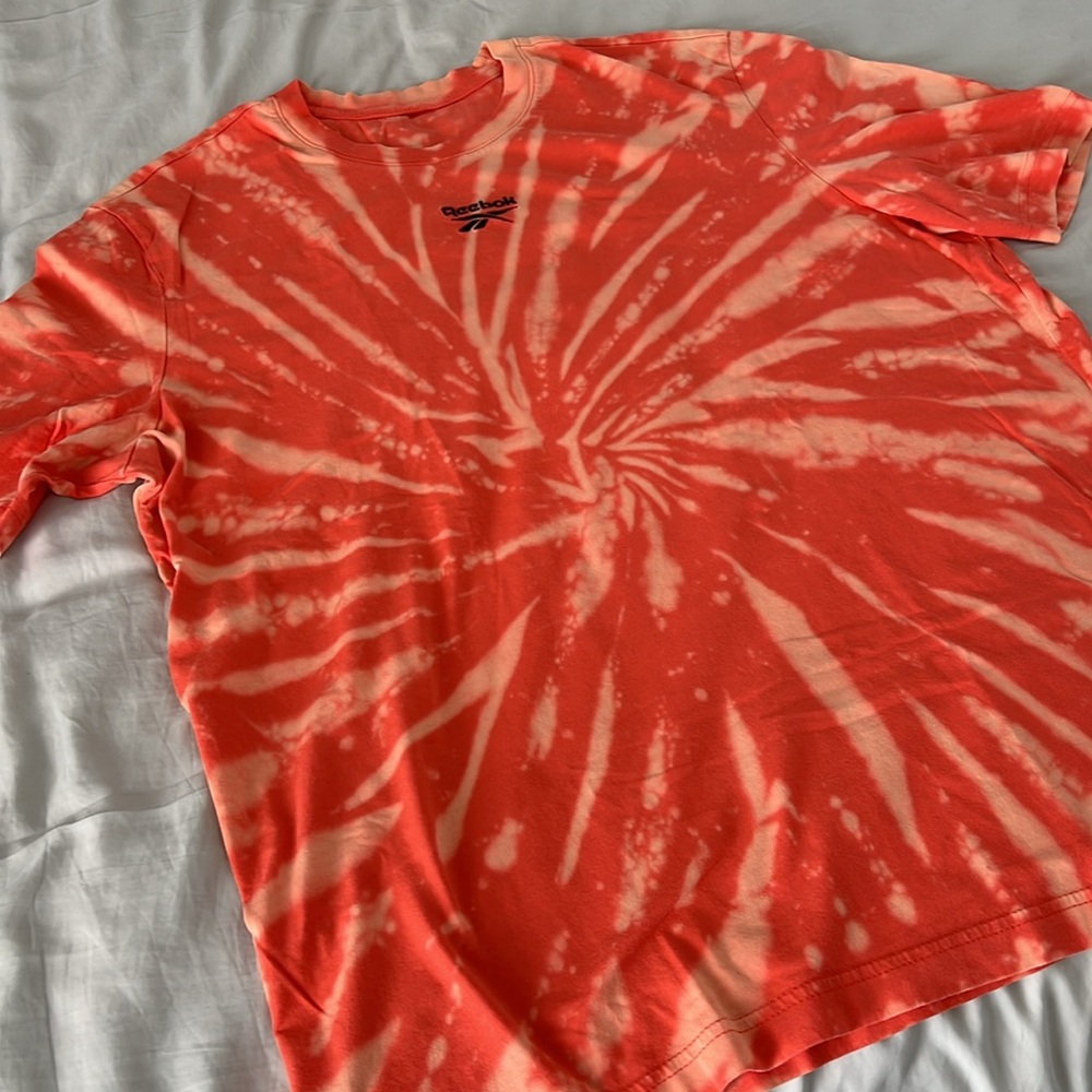 Men’s Reebok Tee - Picture 2 of 3